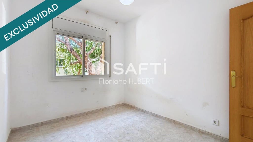 4 slaapkamer Villa te koop in Calafell met zwembad garage - € 280.000 (Ref: 9595105)