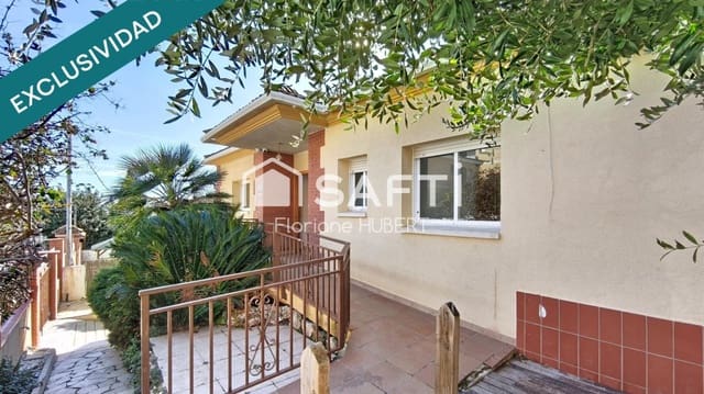 4 slaapkamer Villa te koop in Segur de Calafell, Calafell met zwembad garage - € 280.000 (Ref: 9595105)