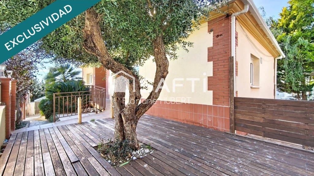 4 slaapkamer Villa te koop in Calafell met zwembad garage - € 280.000 (Ref: 9595105)