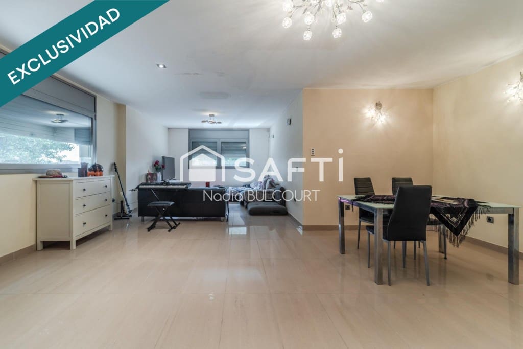 5 bedroom Villa for sale in Collbato with pool garage - € 1,165,000 (Ref: 9595107)