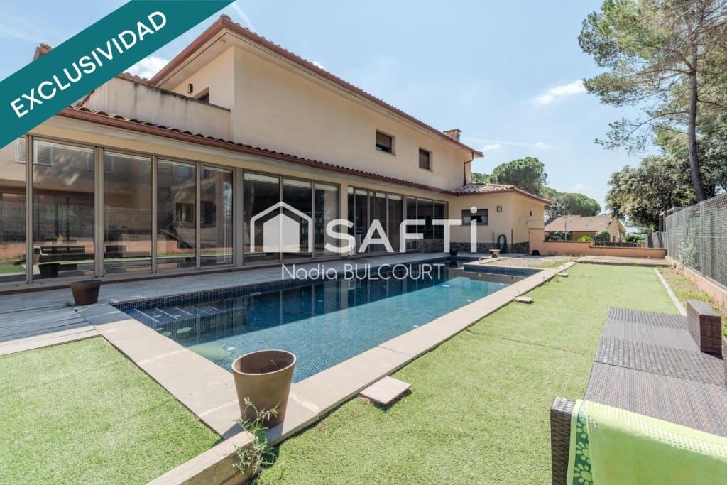 5 bedroom Villa for sale in Collbato with pool garage - € 1,165,000 (Ref: 9595107)