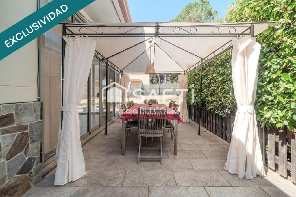 5 bedroom Villa for sale in Collbato with pool garage - € 1,165,000 (Ref: 9595107)