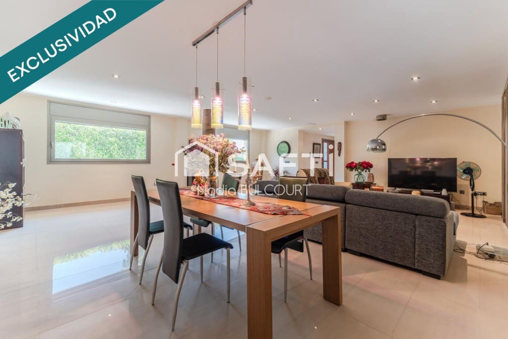 5 bedroom Villa for sale in Collbato with pool garage - € 1,165,000 (Ref: 9595107)