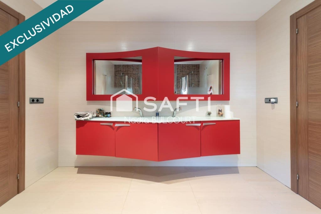 5 bedroom Villa for sale in Collbato with pool garage - € 1,165,000 (Ref: 9595107)