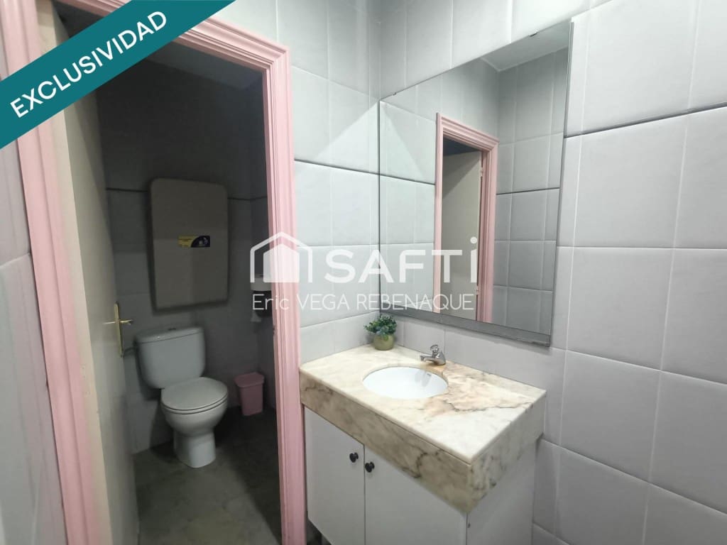 Kaupallinen myytävänä paikassa Pineda de Mar - 299 000 € (Ref: 9595108)