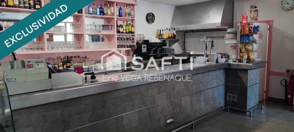 Commercial for sale in Pineda de Mar - € 286,000 (Ref: 9595108)