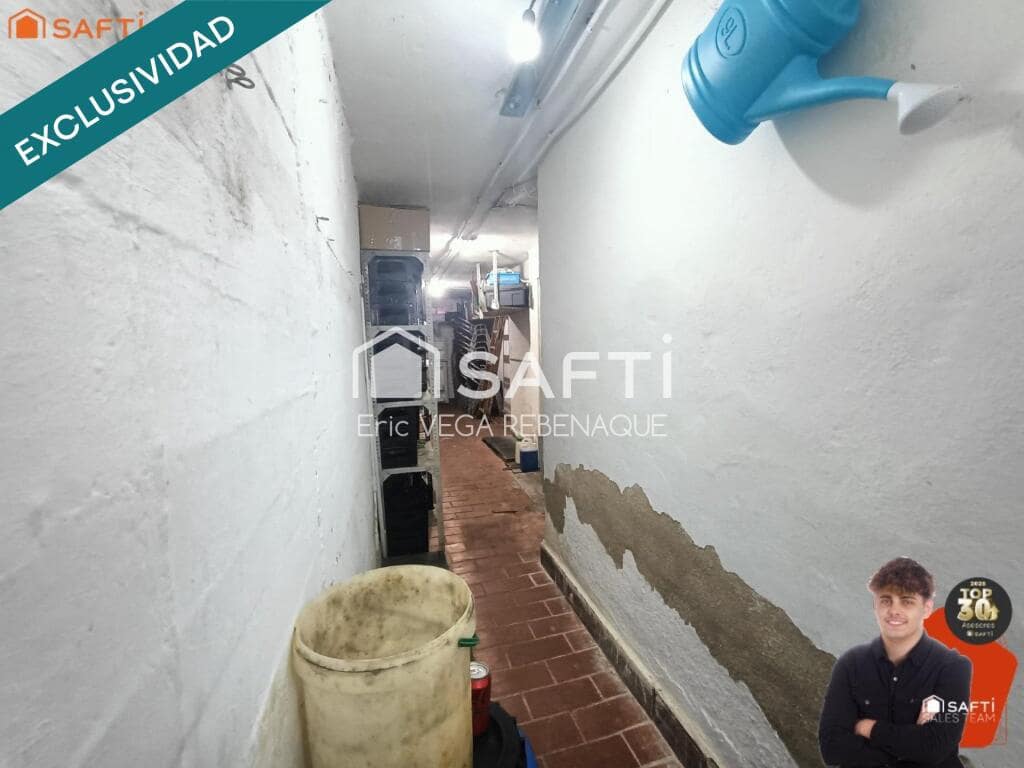 Commercial for sale in Pineda de Mar - € 286,000 (Ref: 9595108)