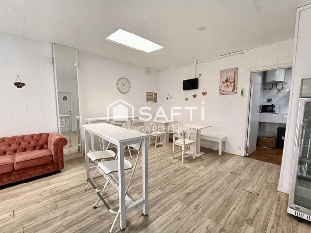 Erhverv til salg i Pineda de Mar - € 75.000 (Ref: 9595109)