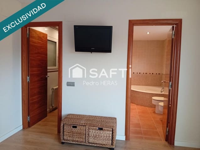 4 soveværelse Villa til salg i Sils med swimmingpool garage - € 468.500 (Ref: 9595115)