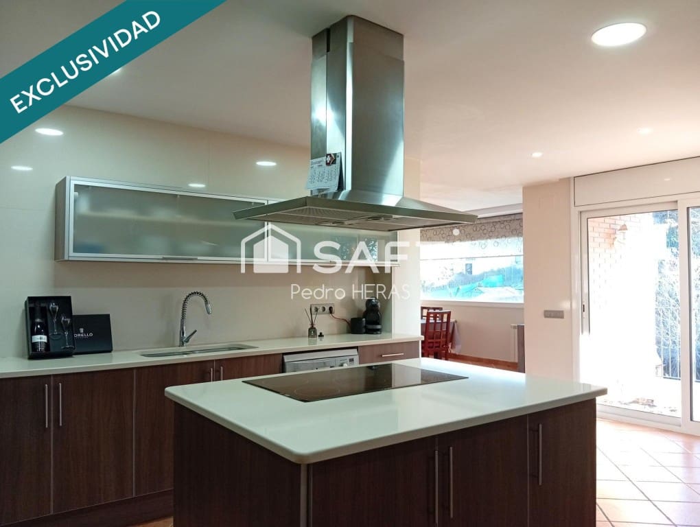 4 bedroom Villa for sale in Sils with pool garage - € 468,500 (Ref: 9595115)