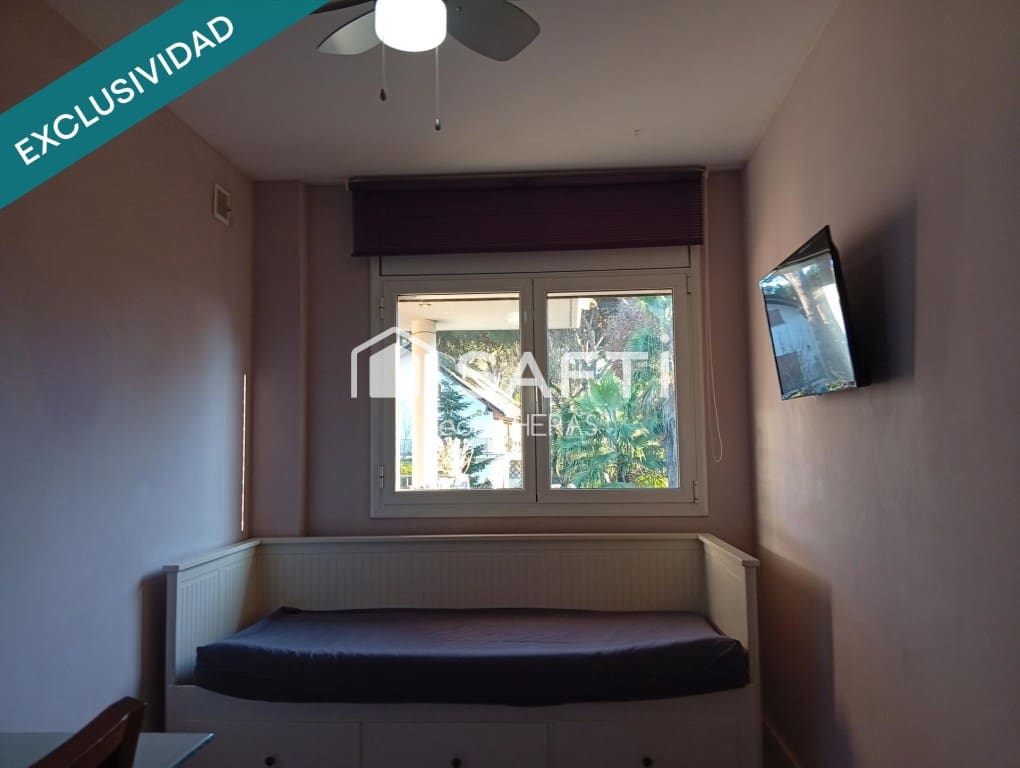 4 bedroom Villa for sale in Sils with pool garage - € 468,500 (Ref: 9595115)