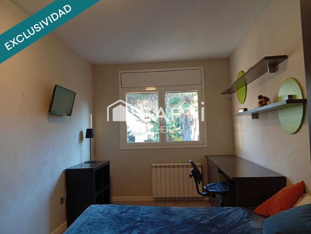 4 bedroom Villa for sale in Sils with pool garage - € 468,500 (Ref: 9595115)