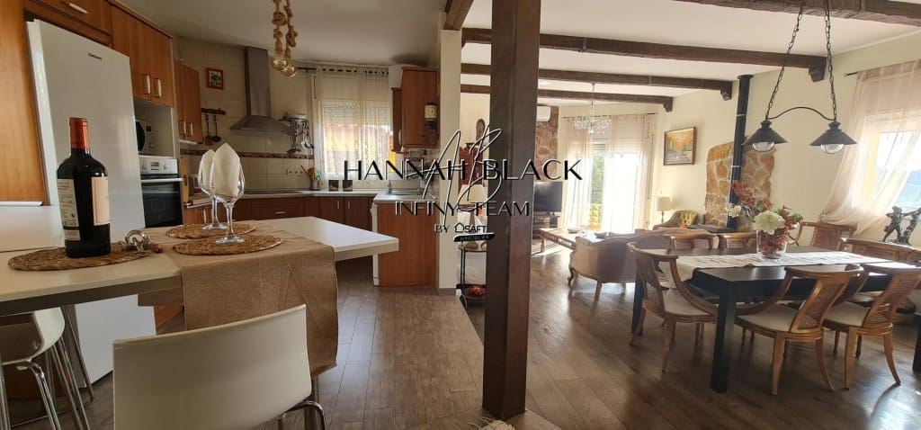 2 makuuhuone Huvila myytävänä paikassa Olivella mukana uima-altaan - 590 000 € (Ref: 9595119)