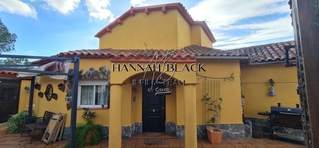 2 makuuhuone Huvila myytävänä paikassa Olivella mukana uima-altaan - 590 000 € (Ref: 9595119)