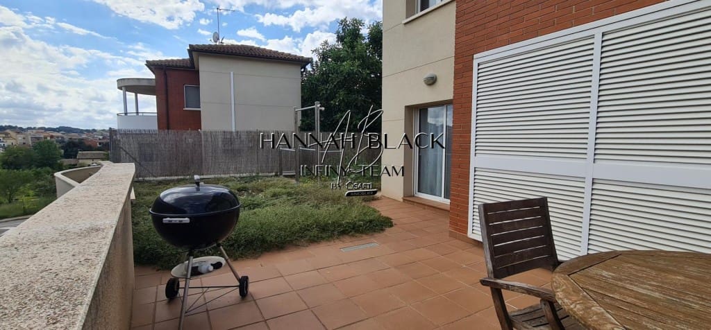 4 bedroom Villa for sale in Piera with garage - € 355,000 (Ref: 9595120)