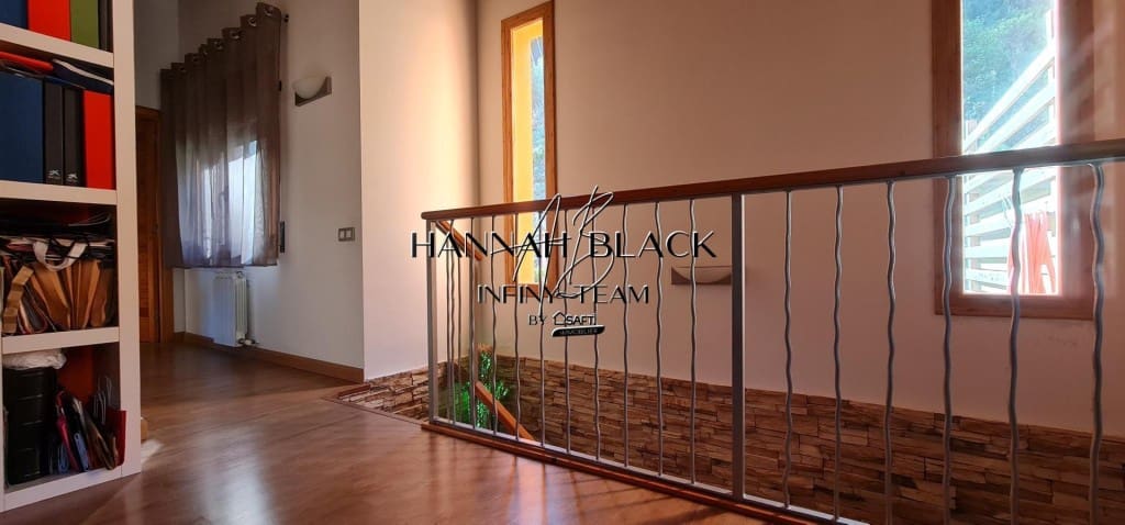 3 bedroom Villa for sale in Vallirana with pool garage - € 599,000 (Ref: 9595121)