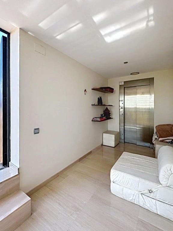 5 chambre Villa/Maison à vendre à Barcelone ville avec garage - 1 950 000 € (Ref: 9595128)