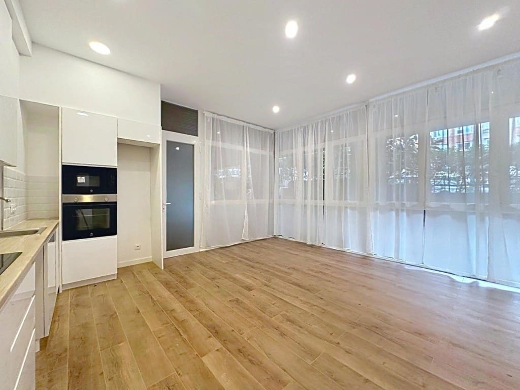2 chambre Appartement à vendre à Barcelone ville - 375 000 € (Ref: 9595129)