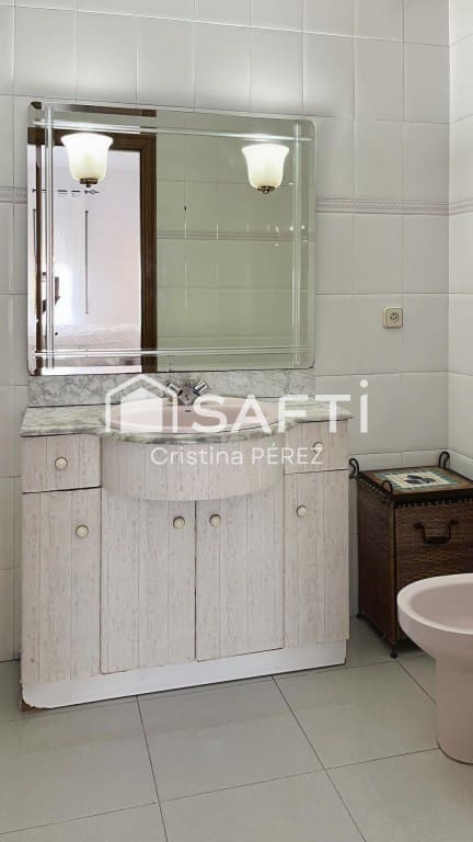 Adosado de 4 habitaciones en Blanes en venta - 399.000 € (Ref: 9595131)