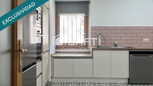 4 chambre Appartement à vendre à Blanes - 383 000 € (Ref: 9595132)
