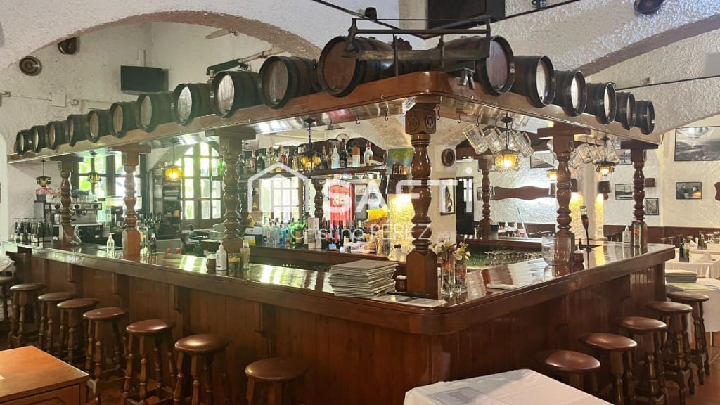 Erhverv til salg i Pineda de Mar - € 1.500.000 (Ref: 9595133)