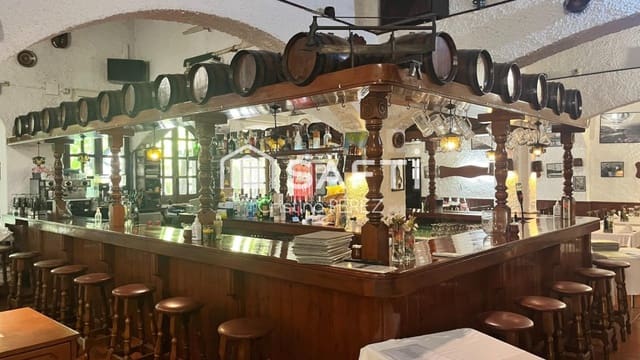 Erhverv til salg i Pineda de Mar - € 1.500.000 (Ref: 9595133)