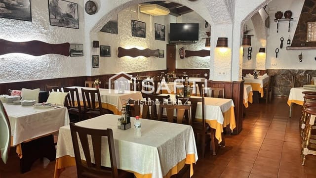 Erhverv til salg i Pineda de Mar - € 1.500.000 (Ref: 9595133)