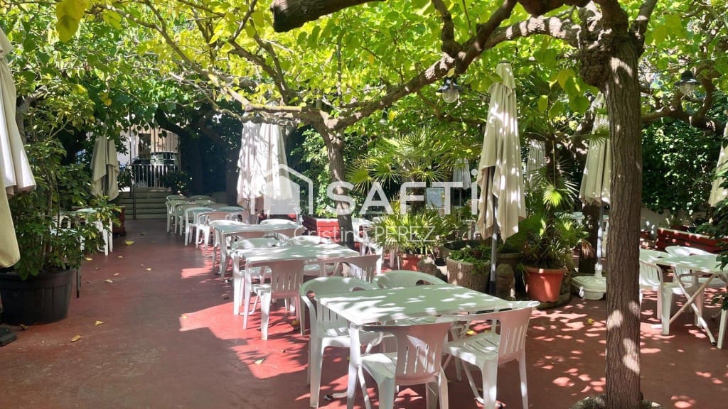 Erhverv til salg i Pineda de Mar - € 1.500.000 (Ref: 9595133)