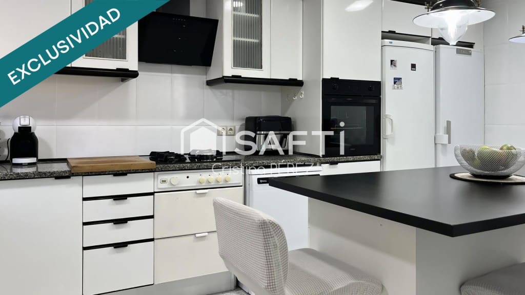 Adosado de 4 habitaciones en Lloret de Mar en venta con piscina garaje - 397.000 € (Ref: 9595137)