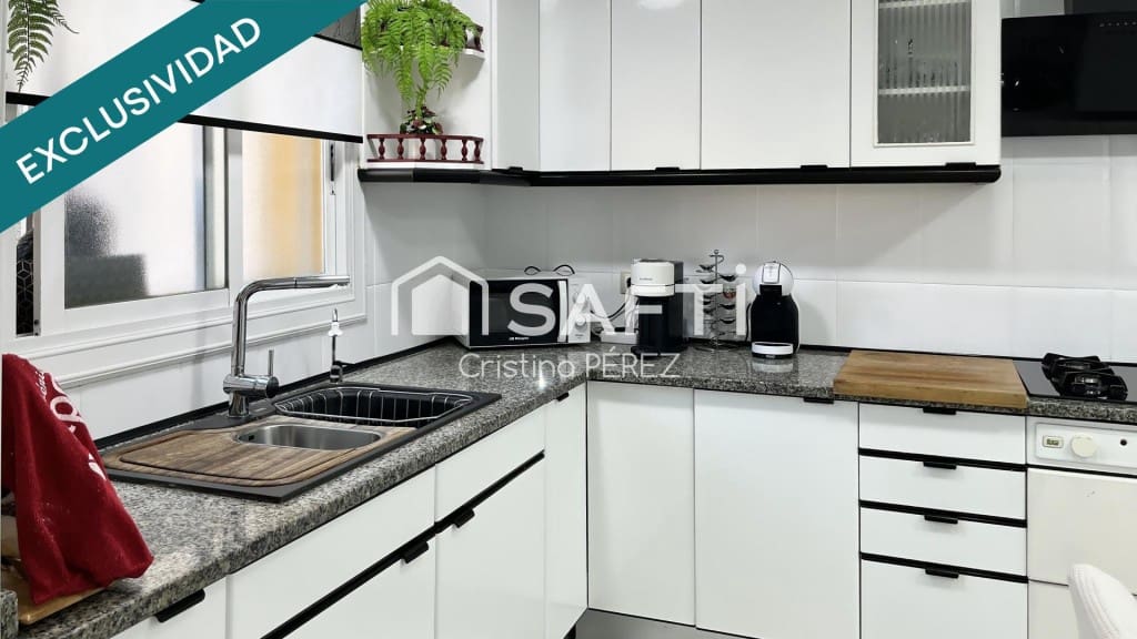 Adosado de 4 habitaciones en Lloret de Mar en venta con piscina garaje - 397.000 € (Ref: 9595137)