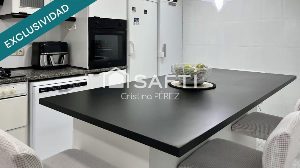 Adosado de 4 habitaciones en Lloret de Mar en venta con piscina garaje - 397.000 € (Ref: 9595137)