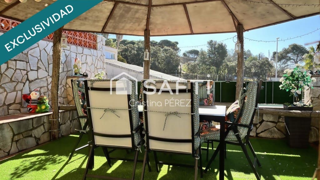 Adosado de 4 habitaciones en Lloret de Mar en venta con piscina garaje - 397.000 € (Ref: 9595137)