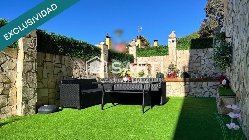 Adosado de 4 habitaciones en Lloret de Mar en venta con piscina garaje - 397.000 € (Ref: 9595137)