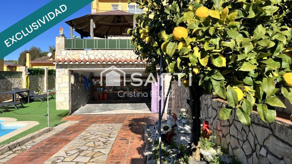 Adosado de 4 habitaciones en Lloret de Mar en venta con piscina garaje - 397.000 € (Ref: 9595137)