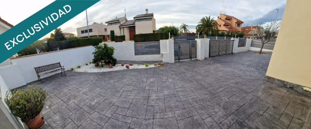 5 soverom Villa til salgs i Pacs del Penedes med svømmebasseng garasje - € 450 000 (Ref: 9595143)