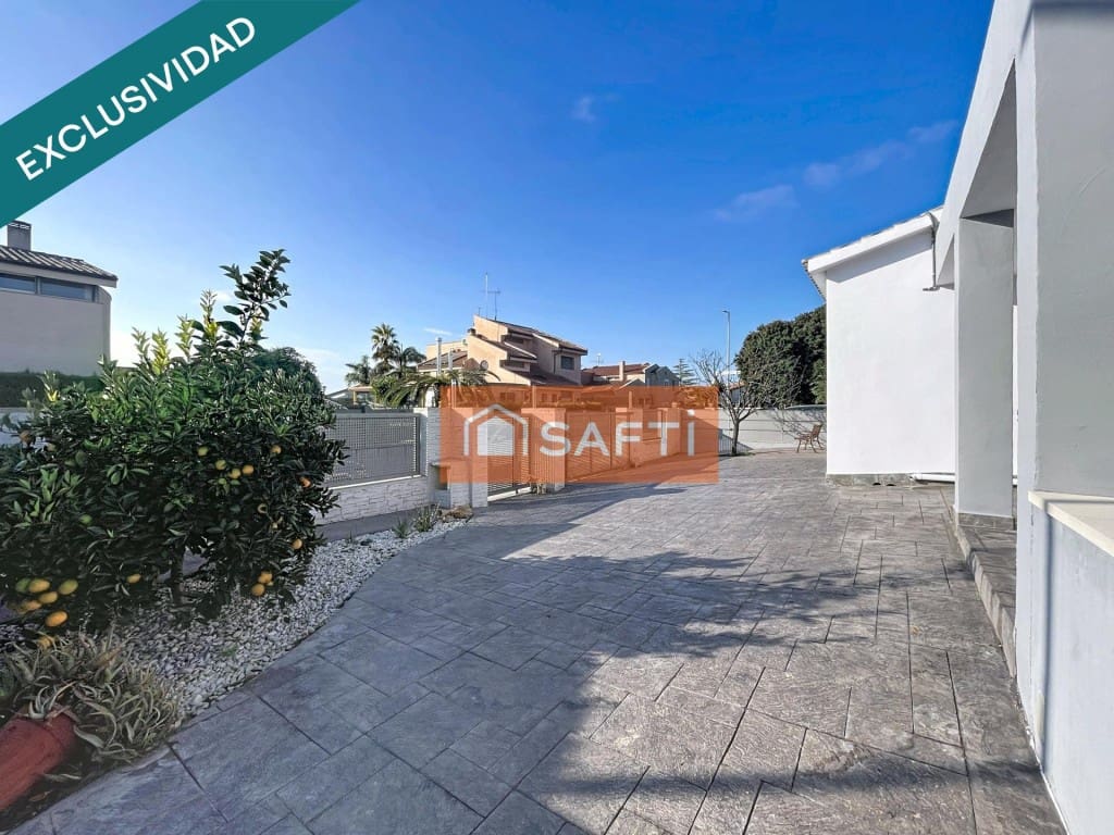 5 soverom Villa til salgs i Pacs del Penedes med svømmebasseng garasje - € 450 000 (Ref: 9595143)