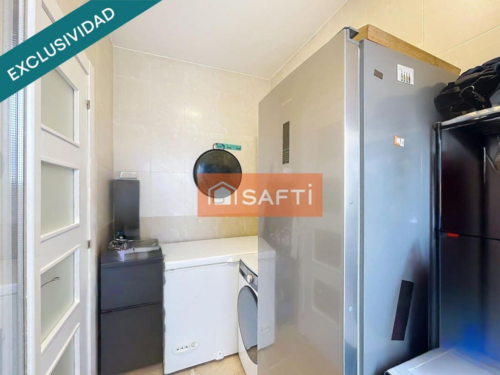 5 soverom Villa til salgs i Pacs del Penedes med svømmebasseng garasje - € 450 000 (Ref: 9595143)