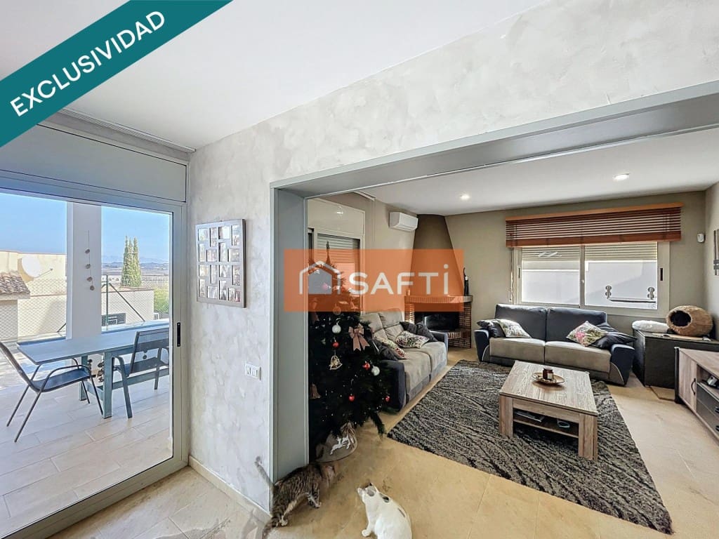 5 soverom Villa til salgs i Pacs del Penedes med svømmebasseng garasje - € 450 000 (Ref: 9595143)