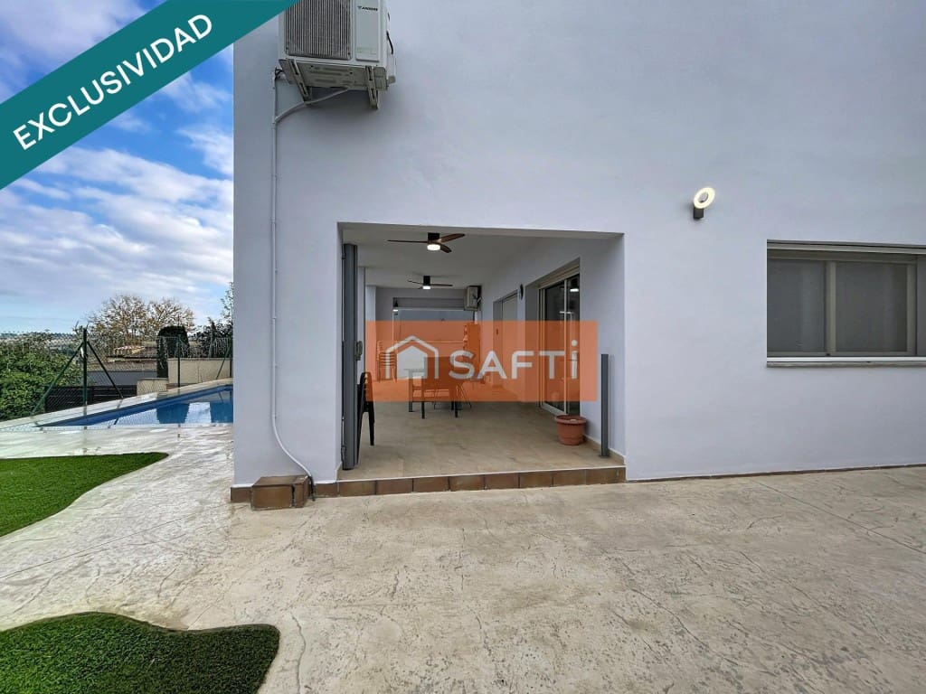 5 soverom Villa til salgs i Pacs del Penedes med svømmebasseng garasje - € 450 000 (Ref: 9595143)