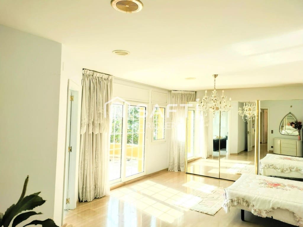 3 soverom Villa til salgs i Pineda de Mar med garasje - € 499 000 (Ref: 9595145)