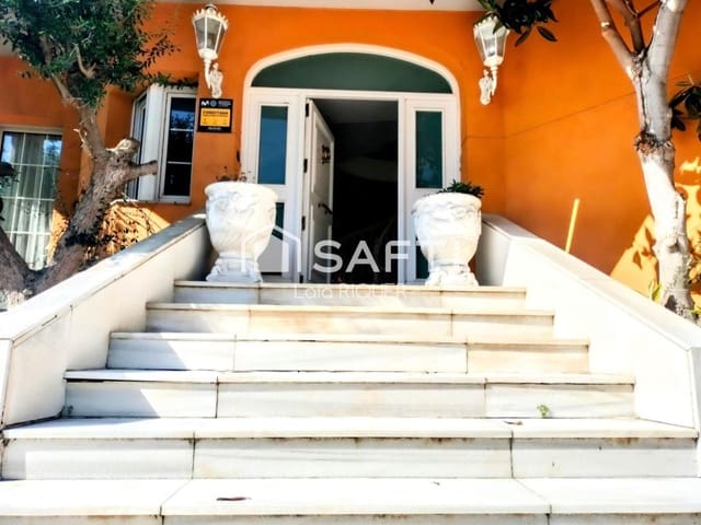 3 soverom Villa til salgs i Pineda de Mar med garasje - € 499 000 (Ref: 9595145)