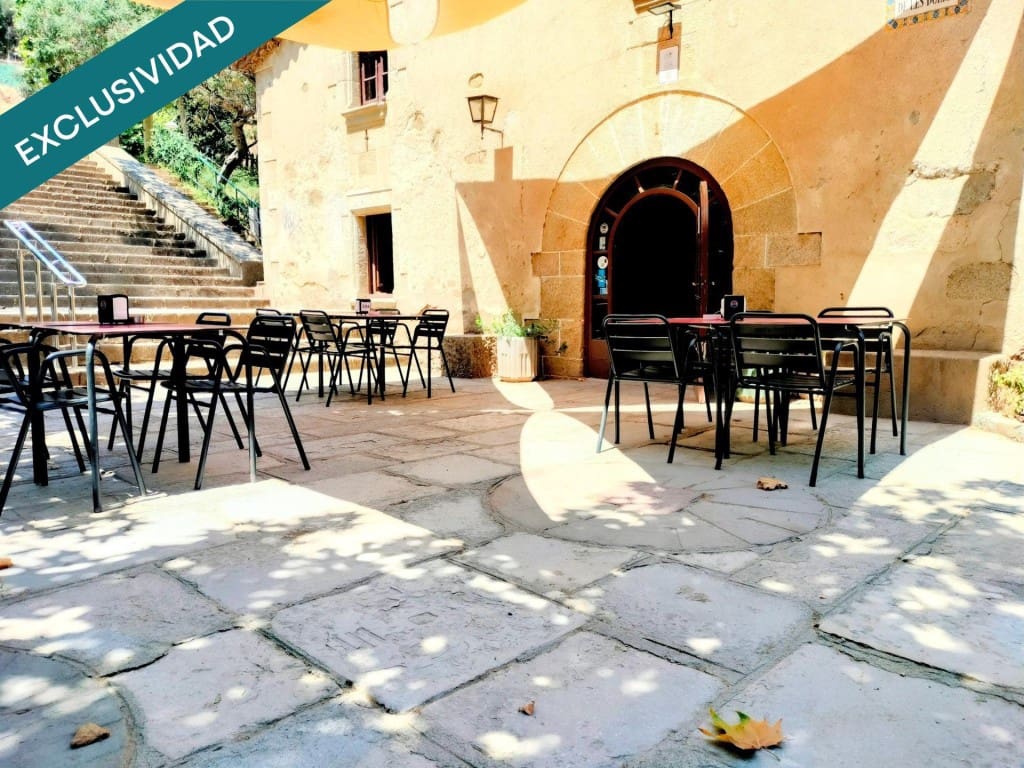 Komercyjne na sprzedaż w Arenys de Mar z garażem - 490 000 € (Ref: 9595146)