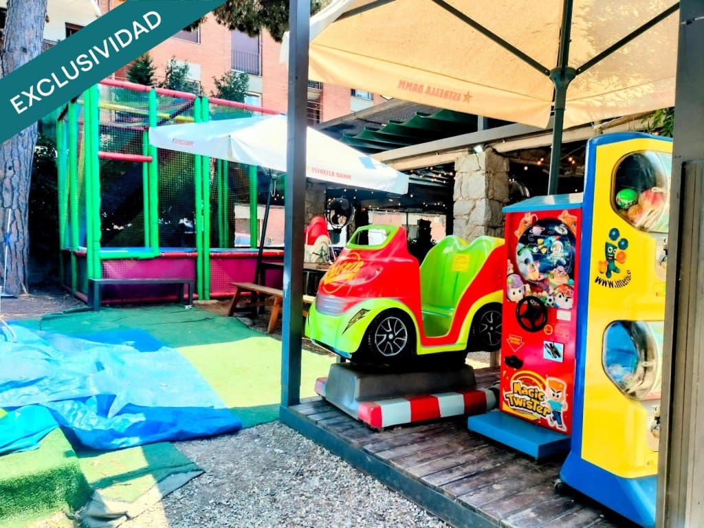 Komercyjne na sprzedaż w Arenys de Mar z garażem - 490 000 € (Ref: 9595146)