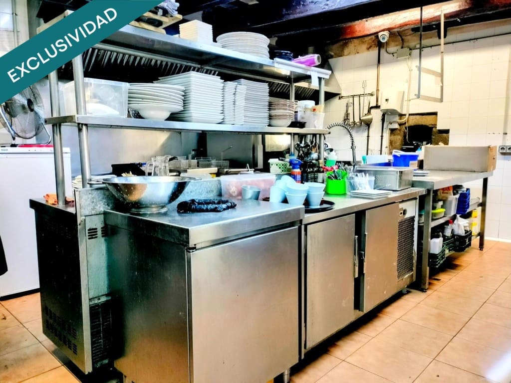 Komercyjne na sprzedaż w Arenys de Mar z garażem - 490 000 € (Ref: 9595146)