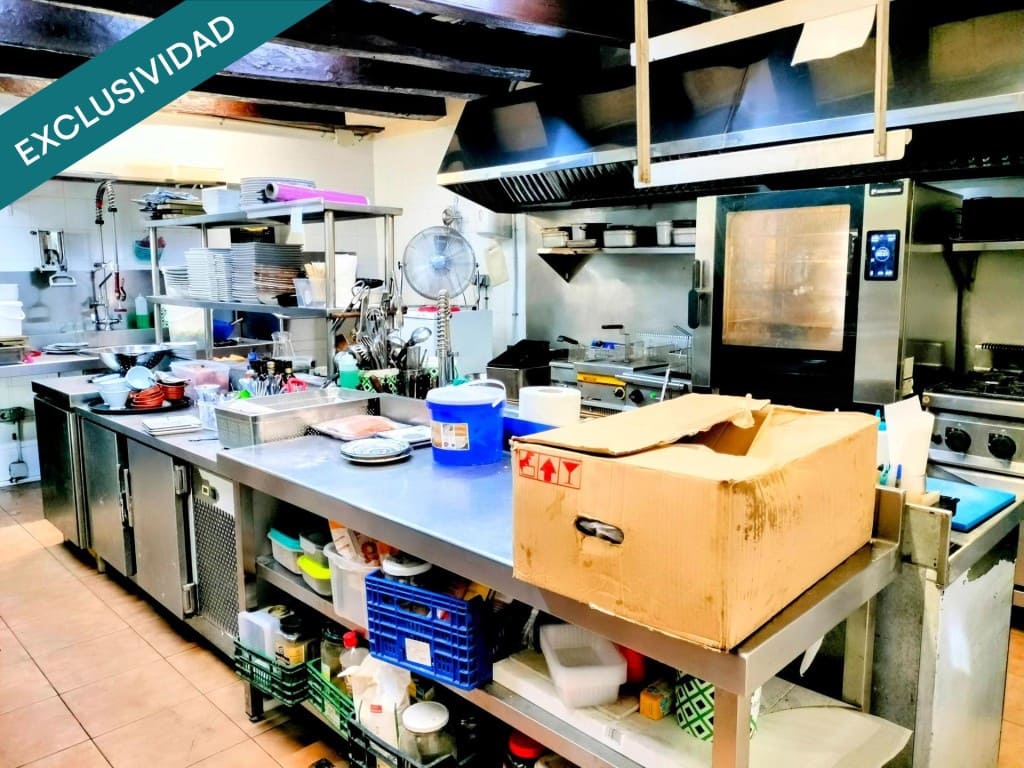 Komercyjne na sprzedaż w Arenys de Mar z garażem - 490 000 € (Ref: 9595146)