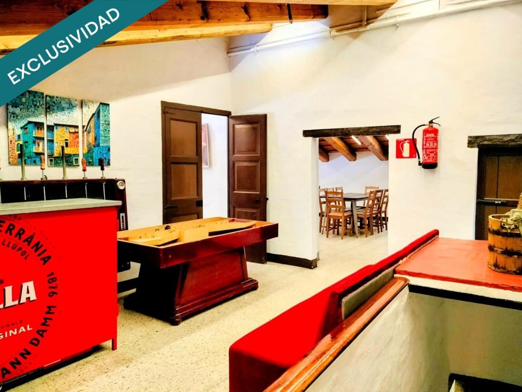 Komercyjne na sprzedaż w Arenys de Mar z garażem - 490 000 € (Ref: 9595146)