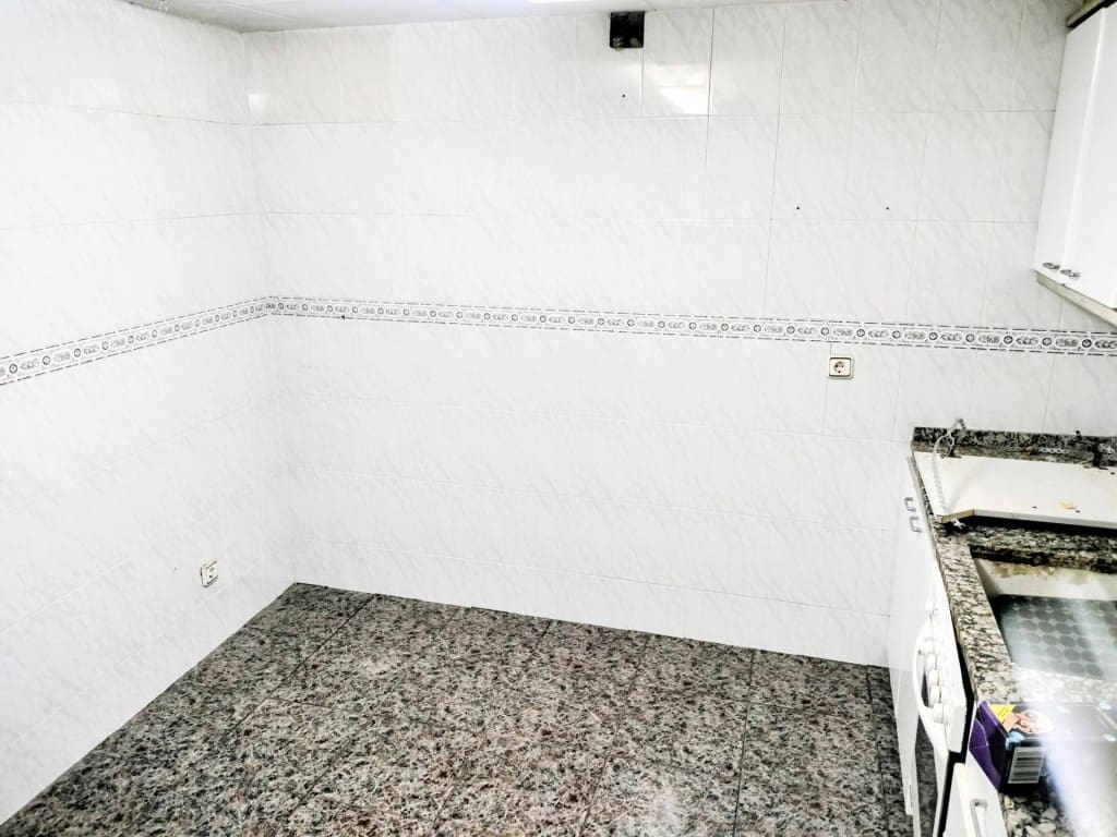 5 makuuhuone Huvila myytävänä paikassa Blanes - 309 000 € (Ref: 9595147)