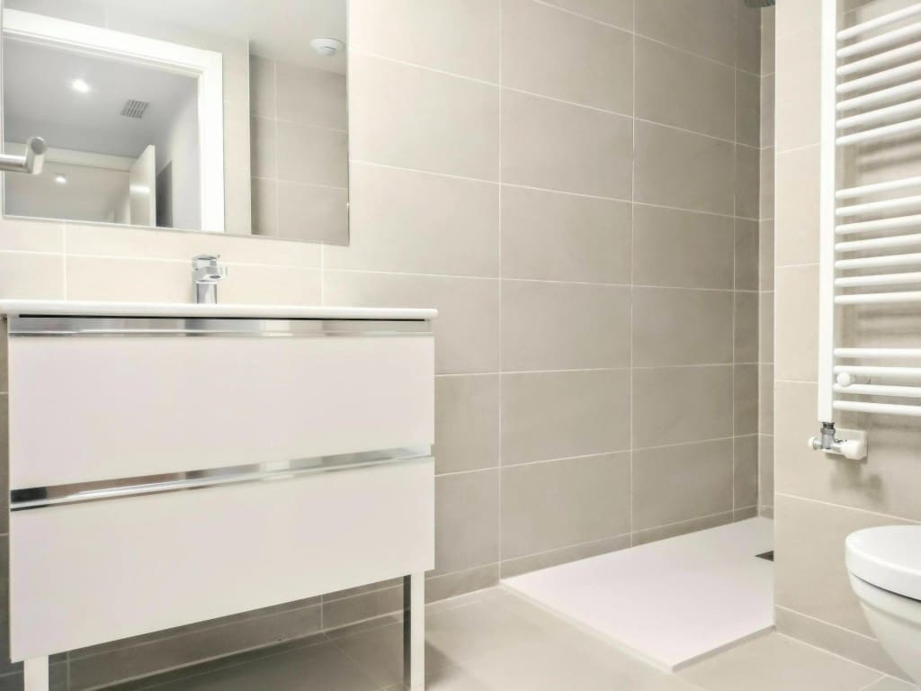 4 bedroom Apartment for rent in Mataro with pool - € 2,100 (Ref: 9595148)