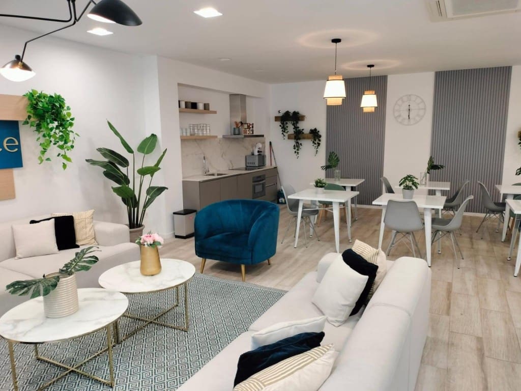 4 bedroom Apartment for rent in Mataro with pool - € 2,100 (Ref: 9595148)