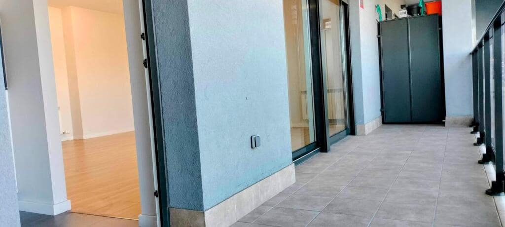 4 bedroom Apartment for rent in Mataro with pool - € 2,100 (Ref: 9595148)